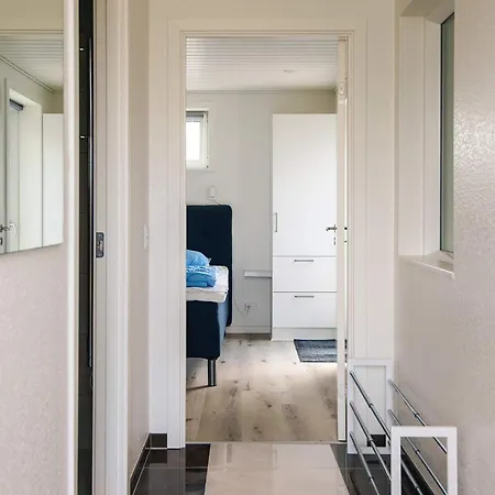 Semesterbostad 4 Star In *