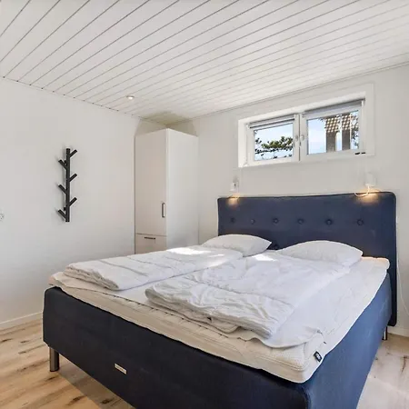 Semesterbostad 4 Star In *